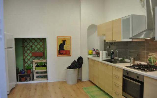 Balarm Hostel