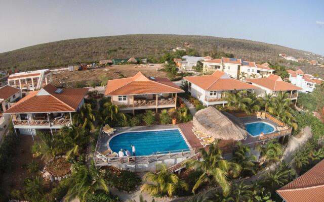 Bonaire Luxury Suites by VRHost