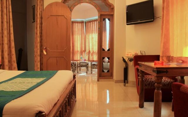 OYO 1592 Hotel Empire palace