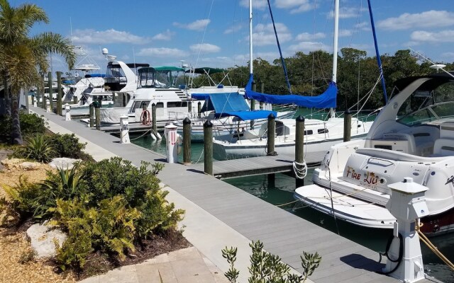 Escape Coastal Resort on Casey Key