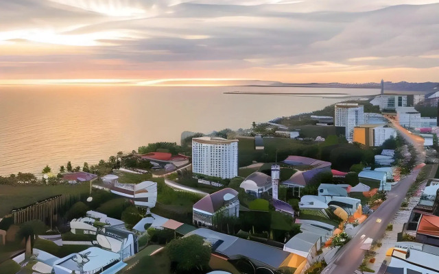 The Tahiti Beach Hotel
