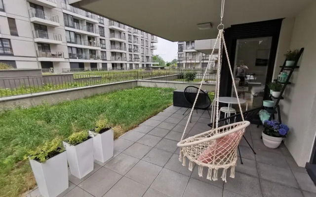 WS Lovely Garden&Parking Apartment