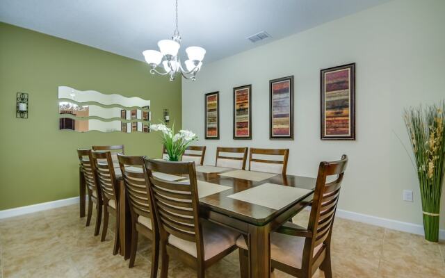 1422 Moonvalley Drive