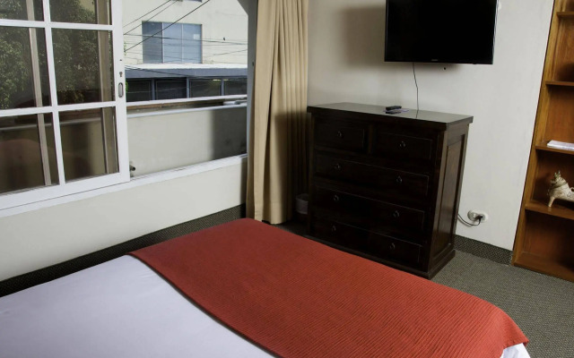 Suites Real Hotel