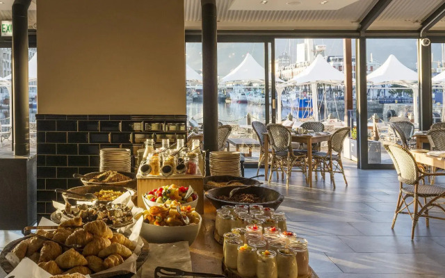 Отель The Victoria & Alfred