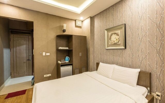 Manmo Ha Noi Business Hotel