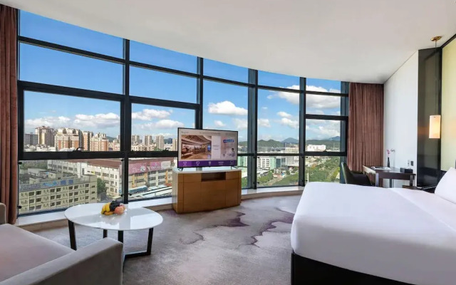 Mercure Shenzhen Pinghu