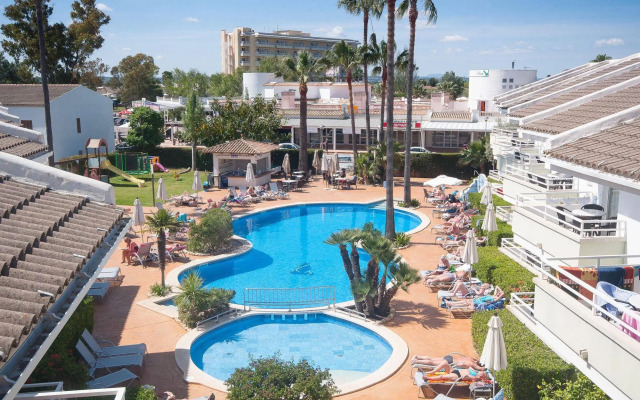 Universal Aparthotel Elisa