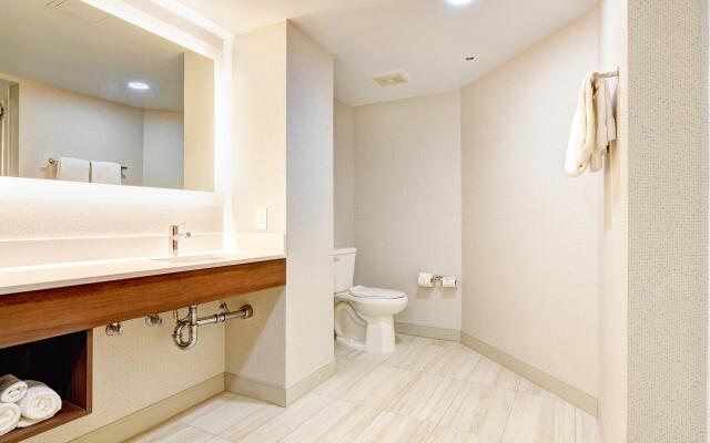 Holiday Inn Express & Suites Phoenix - Tempe by IHG