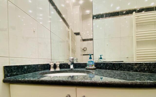 Residenz Bleichröder - Ferienwohnung Charlotte