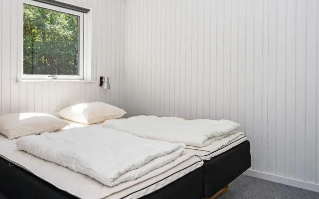 6 Person Holiday Home in Hejls