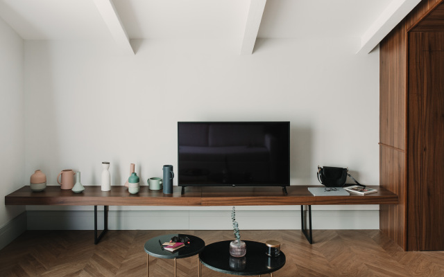 Room Mate Helen Berger Boutique