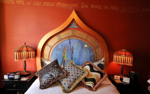 McMenamins Crystal Hotel