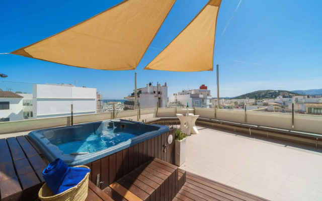 Mar Calma Hotel