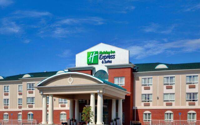 Holiday Inn Express Hotel & Suites Hinton, an IHG Hotel