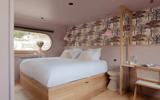 LA PENICHE Bed & Bicycle - Aigues Mortes