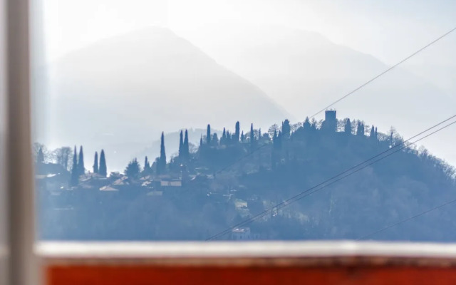 Roberta s Home in Perledo