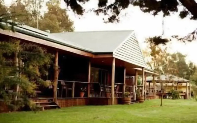 Lazy River Boutique Bed & Breakfast
