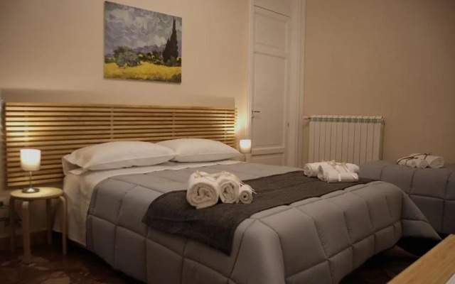 * 1 * 7 * 4 * Via Roma, Rooms Breakfast, B&B