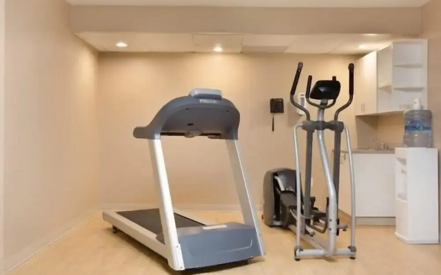 Best Western Wayside Inn & Suites