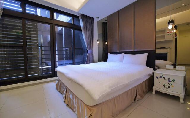 CH Service Apartment