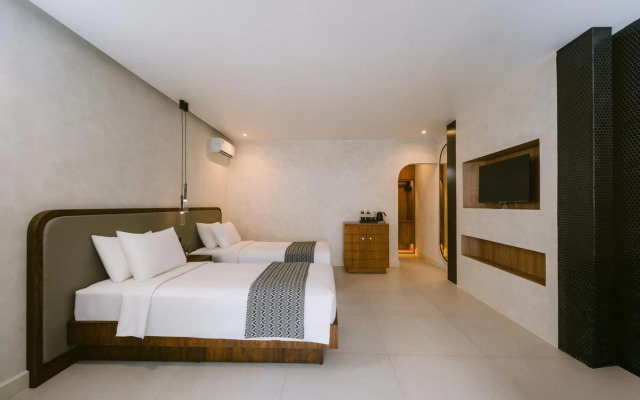 Legong Keraton Beach Hotel