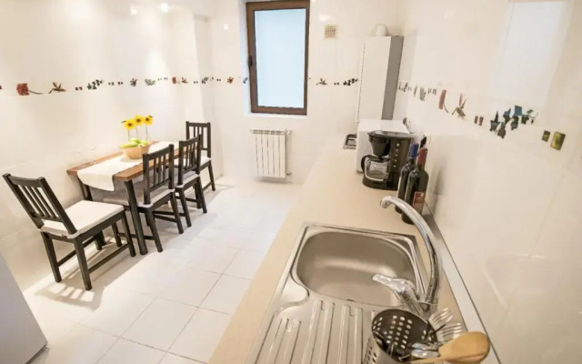 6 Apartments