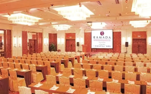 Intercity Guangzhou East Railway Station Hotel