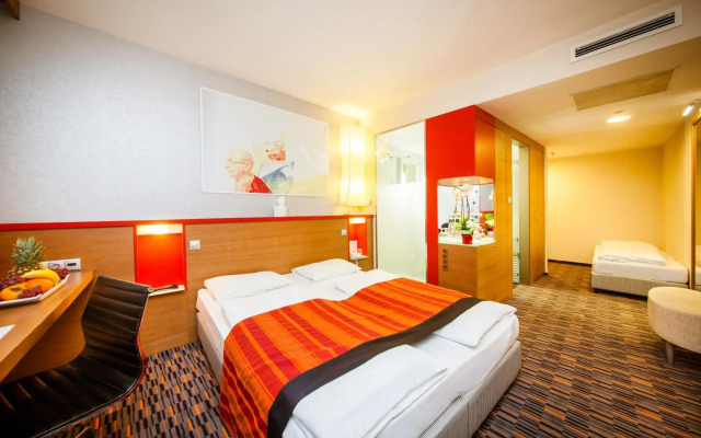 Royal Park Boutique Hotel