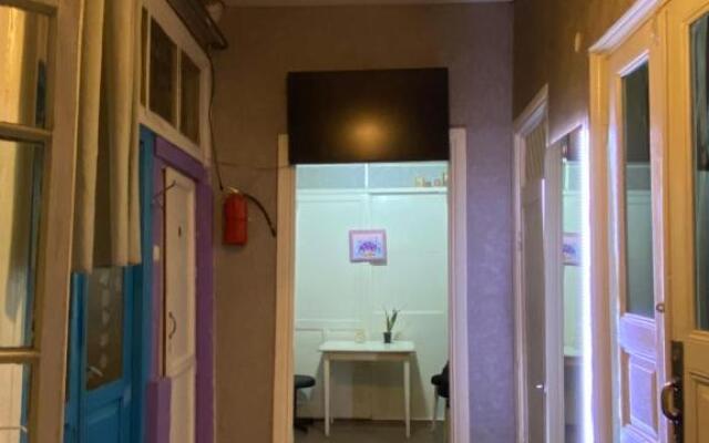 Traveler Hostel