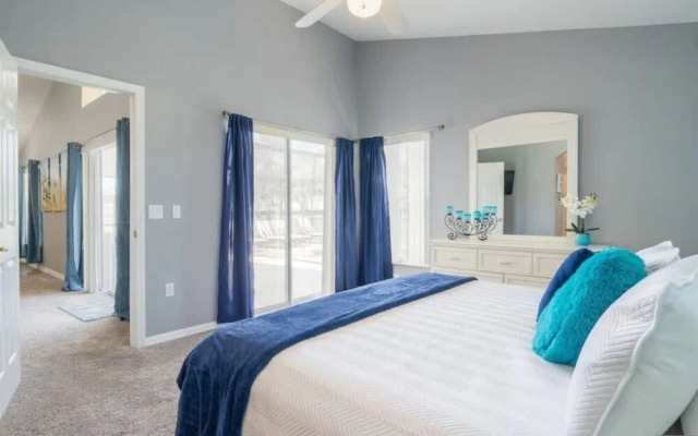 Spacious 4 bed 3 Bath Pool Home