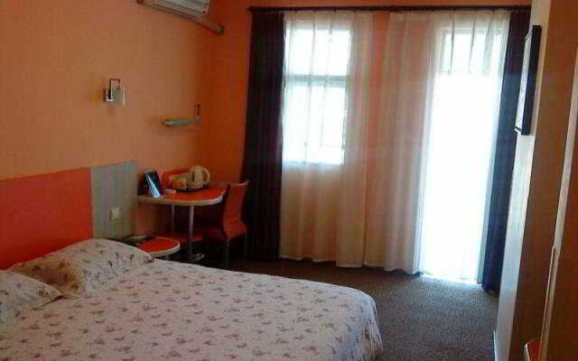 Motel 168 Huizhou Wheat