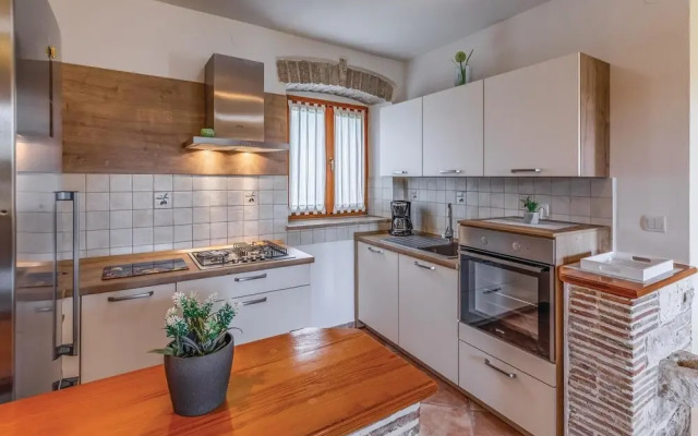 Awesome Home in Fazana With Wifi and 2 Bedrooms
