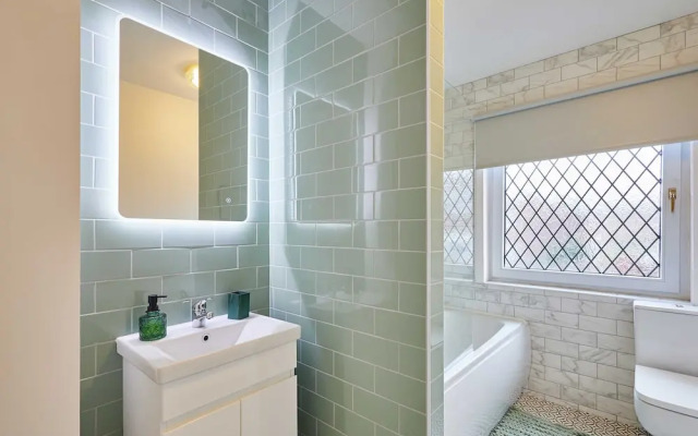 Host Stay Joffre Avenue