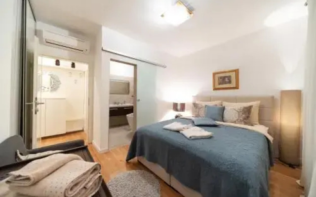 Apartment Garden Terrace