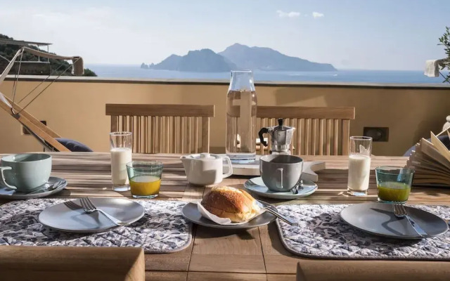 Blue View Apartments by Wonderful Italy