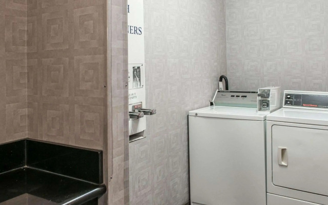 Quality Inn Terre Haute University Area