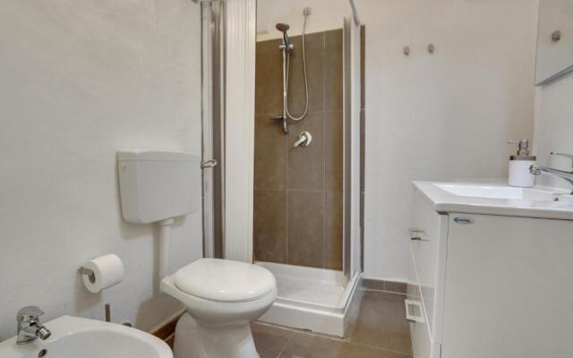 Mirror House Lovely Apartment