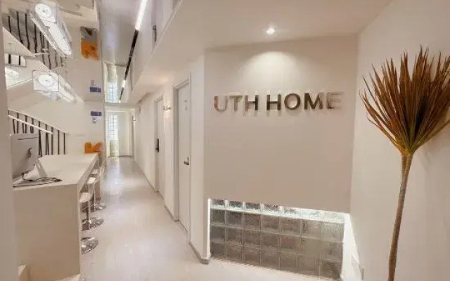 UTHHOME Youth Hostel (Chongqing Jiefangbei Hongyadong)