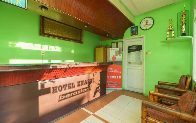 RedDoorz Syariah Hotel Enasti Berastagi