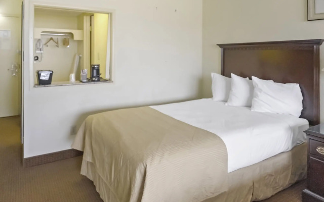 Economy Hotel Plus Wichita