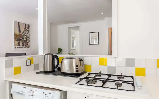 Bright & Cosy One-bed Apartment