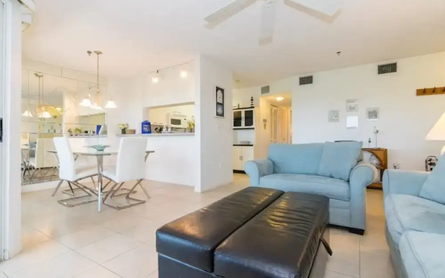 Cove at Sandy Pointe Unit 208a
