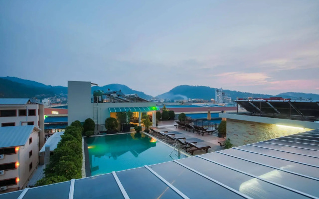 77 Patong Hotel & Spa