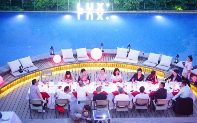 LUX Tea Horse Road Deqin Benzilan