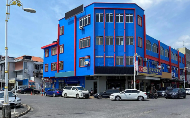 Super OYO 90039 Coop Hotel Kangar