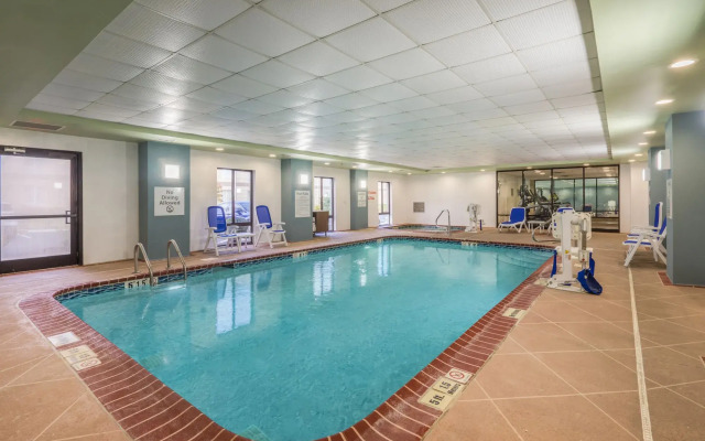 Holiday Inn Express Hotel & Suites Louisville East by IHG