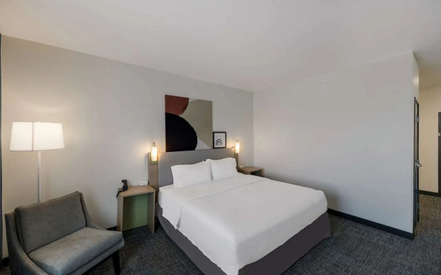 Spark by Hilton Midland South