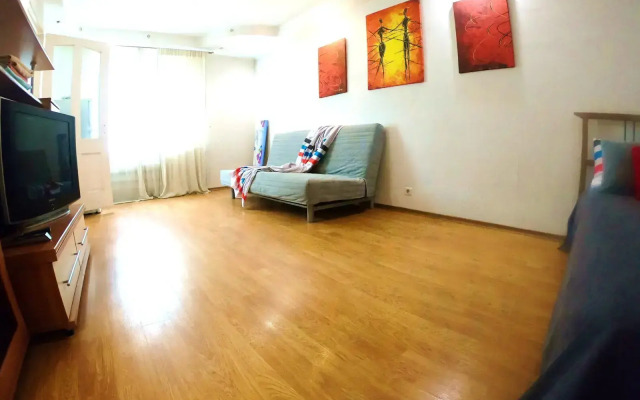 Милана на улице Газопровод