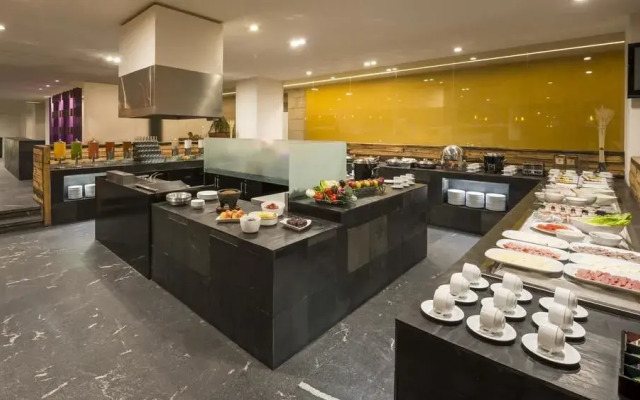 Camino Real Hotel & Suites Puebla